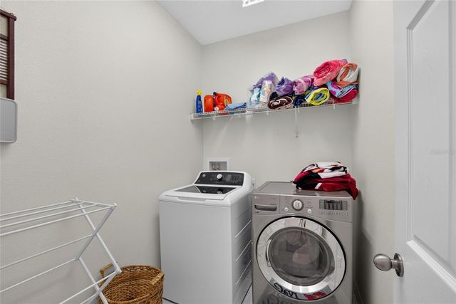 4752 WANDERING WAY, Wesley Chapel, FL 33544