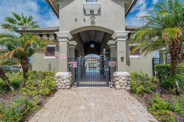 4752 WANDERING WAY, Wesley Chapel, FL 33544