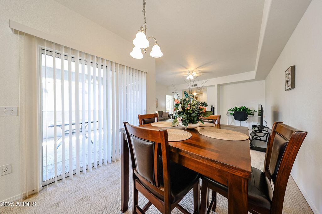7401 W ARROWHEAD CLUBHOUSE Drive 2047, Glendale, AZ 85308 — photo 3