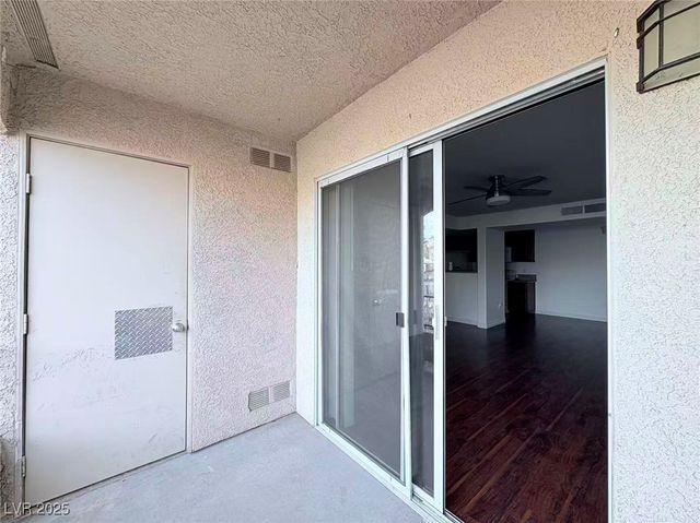 7885 West Flamingo Road 1113, Las Vegas, NV 89147