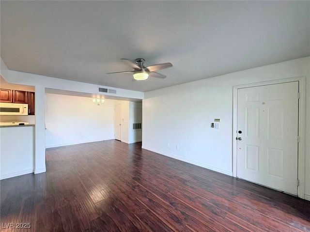 7885 West Flamingo Road 1113, Las Vegas, NV 89147