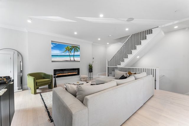 11 Lowell St B, Arlington, MA 02476