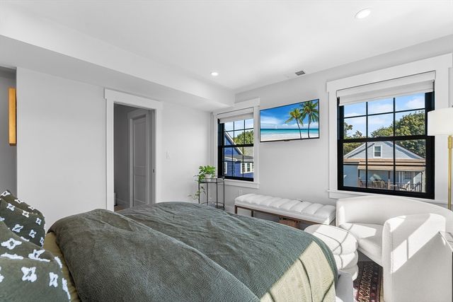 11 Lowell St B, Arlington, MA 02476