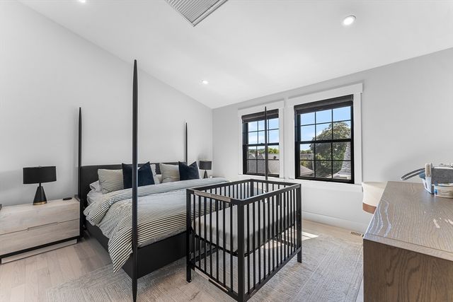 11 Lowell St B, Arlington, MA 02476