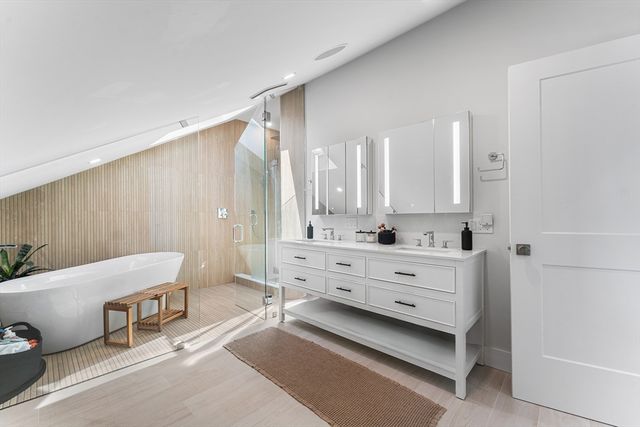 11 Lowell St B, Arlington, MA 02476