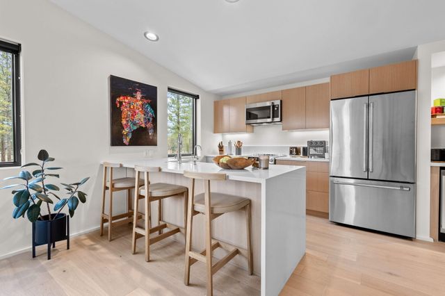 631 N Sisters Woodlands Way Way, Sisters, OR 97759