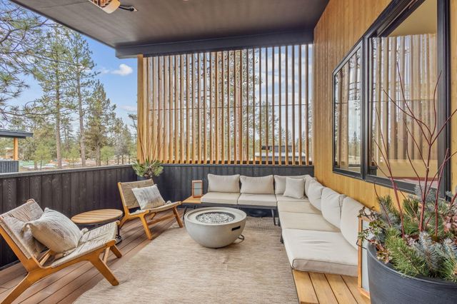 631 N Sisters Woodlands Way Way, Sisters, OR 97759