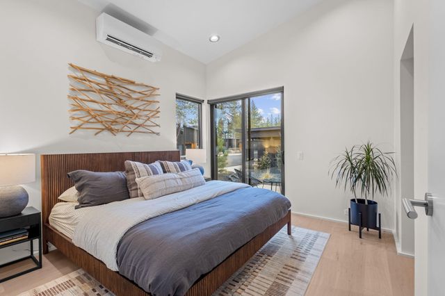 631 N Sisters Woodlands Way Way, Sisters, OR 97759