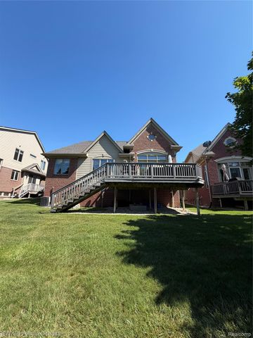 5608 Pembrooke Crossing, West Bloomfield Charter Township, MI 48322