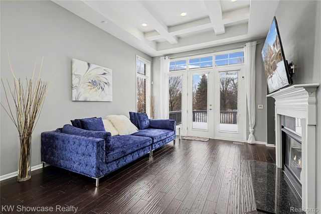 5608 Pembrooke Crossing, West Bloomfield Charter Township, MI 48322