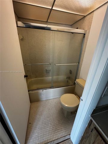10875 SW 112th Avenue 206, Miami, FL 33176