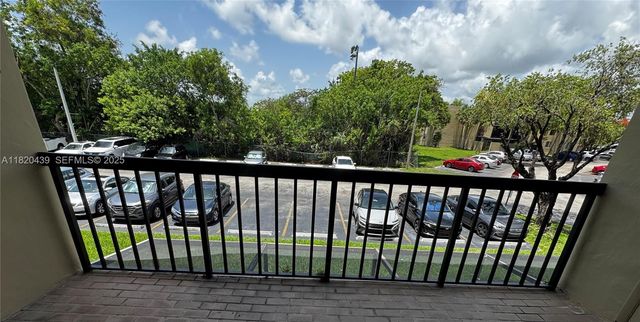 10875 SW 112th Avenue 206, Miami, FL 33176