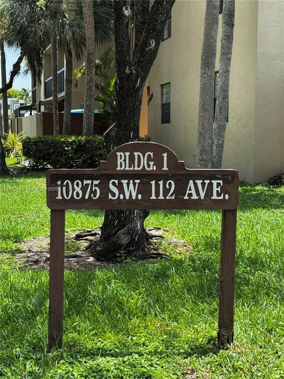 10875 SW 112th Avenue 206, Miami, FL 33176