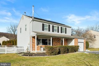 21 BEAVER RUN RD, Downingtown, PA 19335