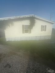 5675 Saulfey Field Rd 1, Pensacola, FL 32526