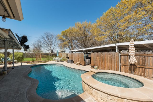 309 Josey Lane, Red Oak, TX 75154