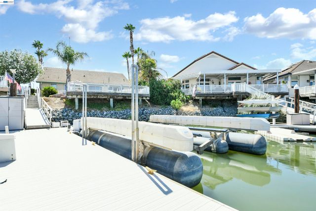 1989 Newport Dr, Discovery Bay, CA 94505