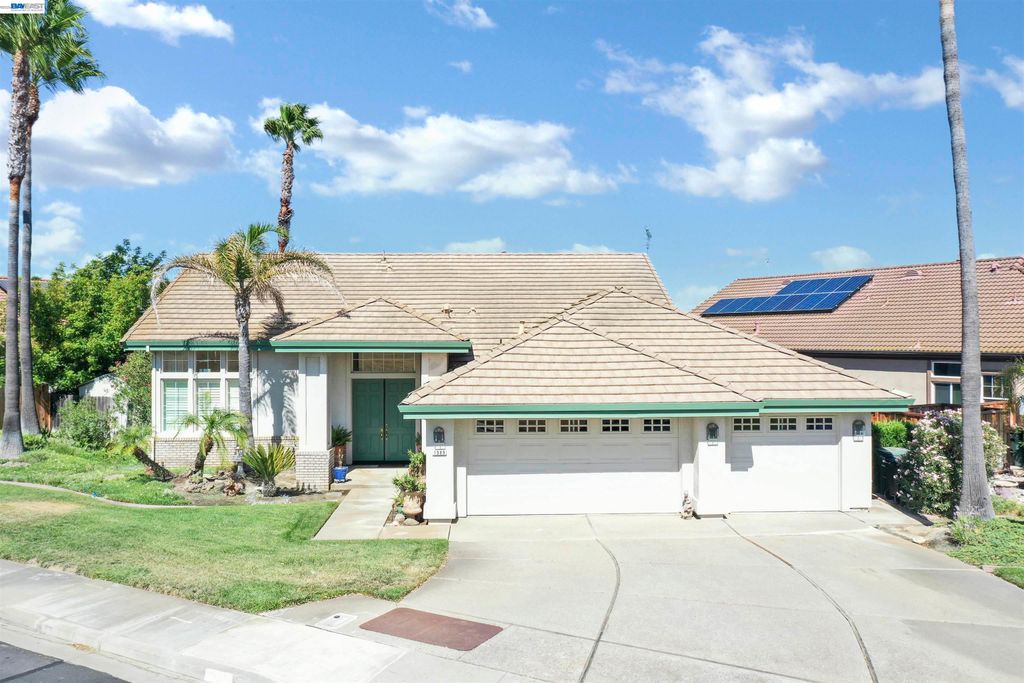 1989 Newport Dr, Discovery Bay, CA 94505