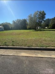 122 E Branch Avenue, Shelby, NC 28152