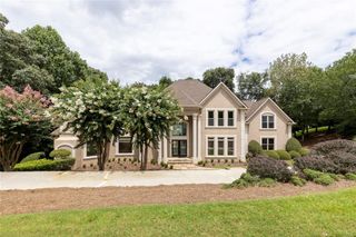 8445 Sentinae Chase Drive, Roswell, GA 30076