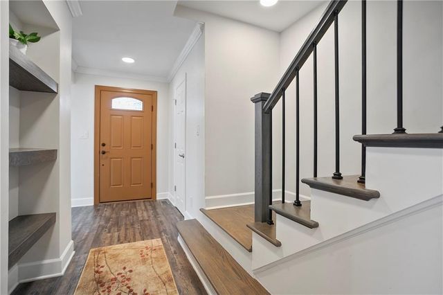 734 Olde Towne Lane, Marietta, GA 30068