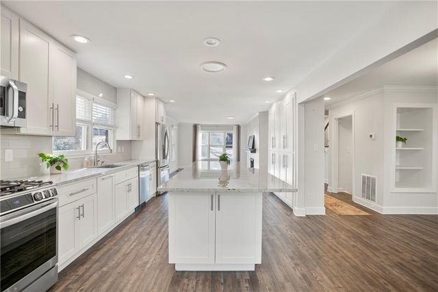 734 Olde Towne Lane, Marietta, GA 30068