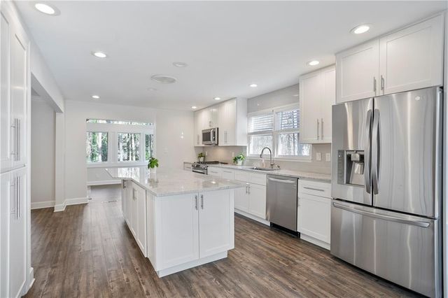 734 Olde Towne Lane, Marietta, GA 30068