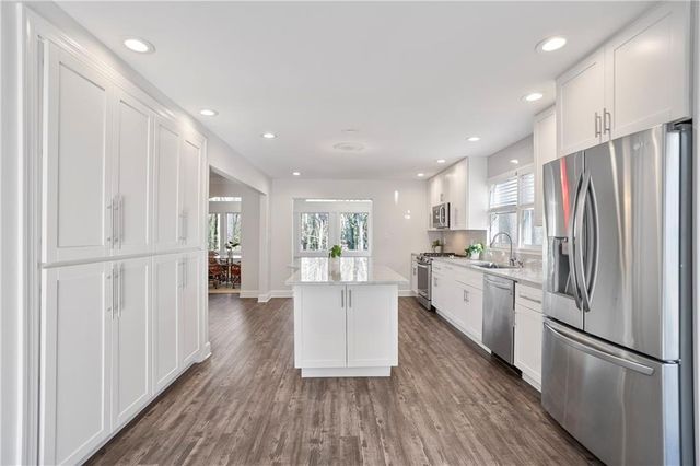 734 Olde Towne Lane, Marietta, GA 30068