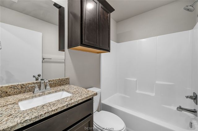 1640 Lucky Street, Bryan, TX 77803