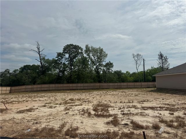 1640 Lucky Street, Bryan, TX 77803