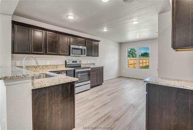 1640 Lucky Street, Bryan, TX 77803