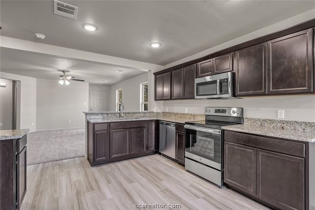 1640 Lucky Street, Bryan, TX 77803