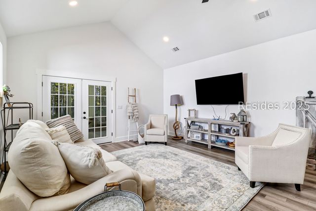 34 Blue Trail Ct, Bluffton, SC 29910