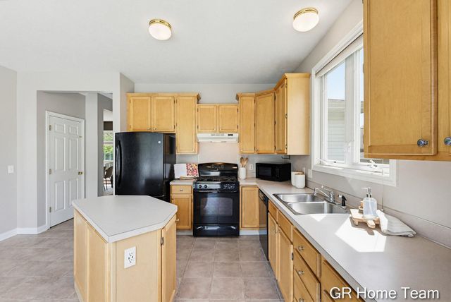 3777 Mayberry Court Se, City Of Kentwood, MI 49512