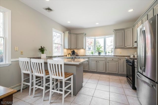 107 Main St, Glen Rock Boro, NJ 07452