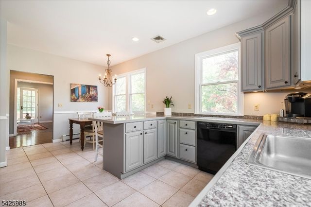 107 Main St, Glen Rock Boro, NJ 07452