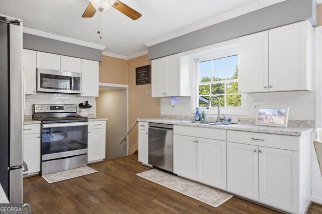 43 Ridgeview Drive SE, Silver Creek, GA 30173