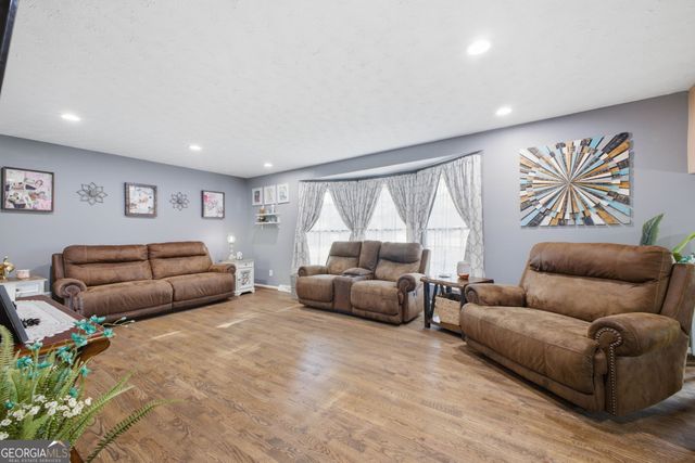 43 Ridgeview Drive SE, Silver Creek, GA 30173