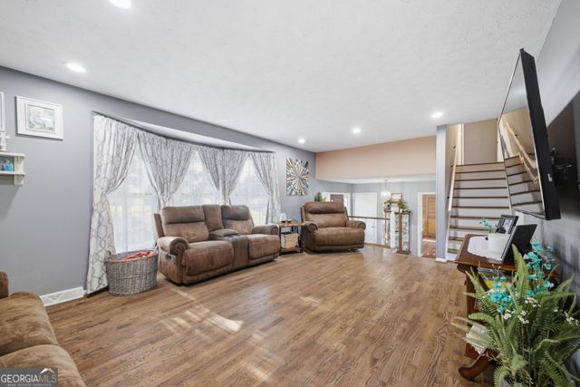 43 Ridgeview Drive SE, Silver Creek, GA 30173
