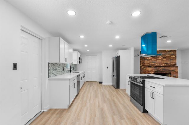 2330 PLEASANT DRIVE, Longwood, FL 32779