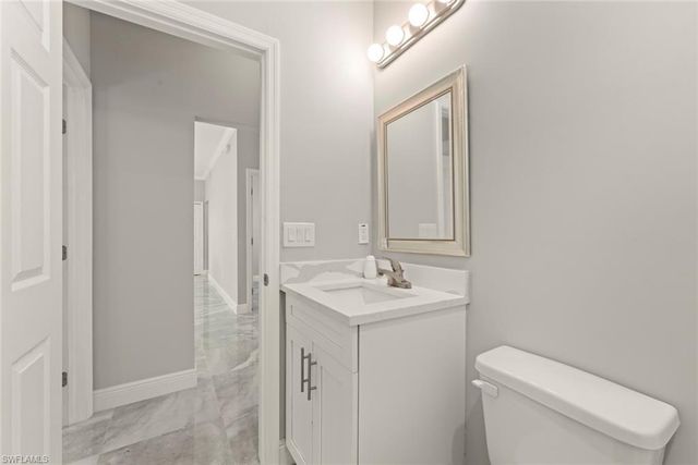 897 Iris DR, North Fort Myers, FL 33903