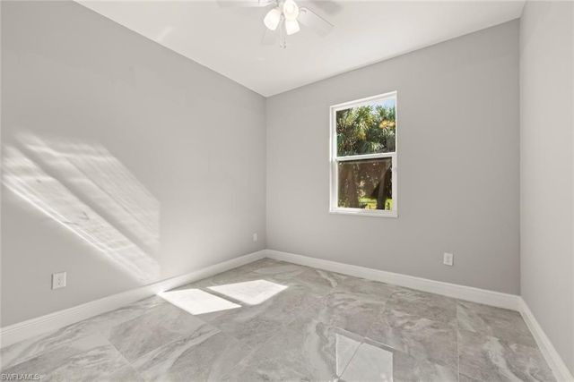 897 Iris DR, North Fort Myers, FL 33903