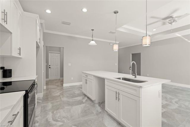 897 Iris DR, North Fort Myers, FL 33903