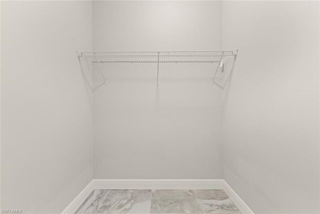 897 Iris DR, North Fort Myers, FL 33903