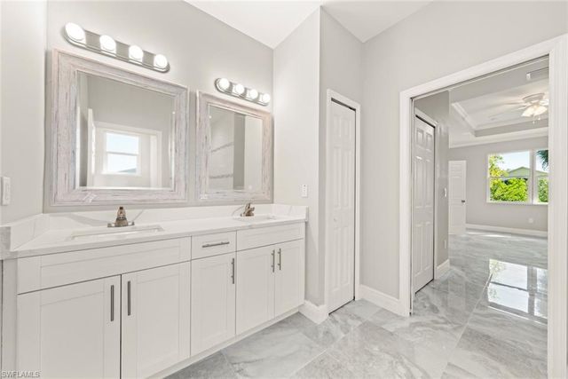 897 Iris DR, North Fort Myers, FL 33903