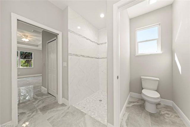 897 Iris DR, North Fort Myers, FL 33903