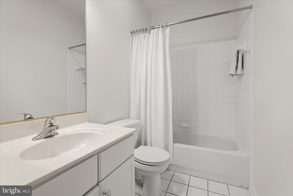Image 35 of property listing at 320 CHALK HILL DR, Baltimore, MD 21208