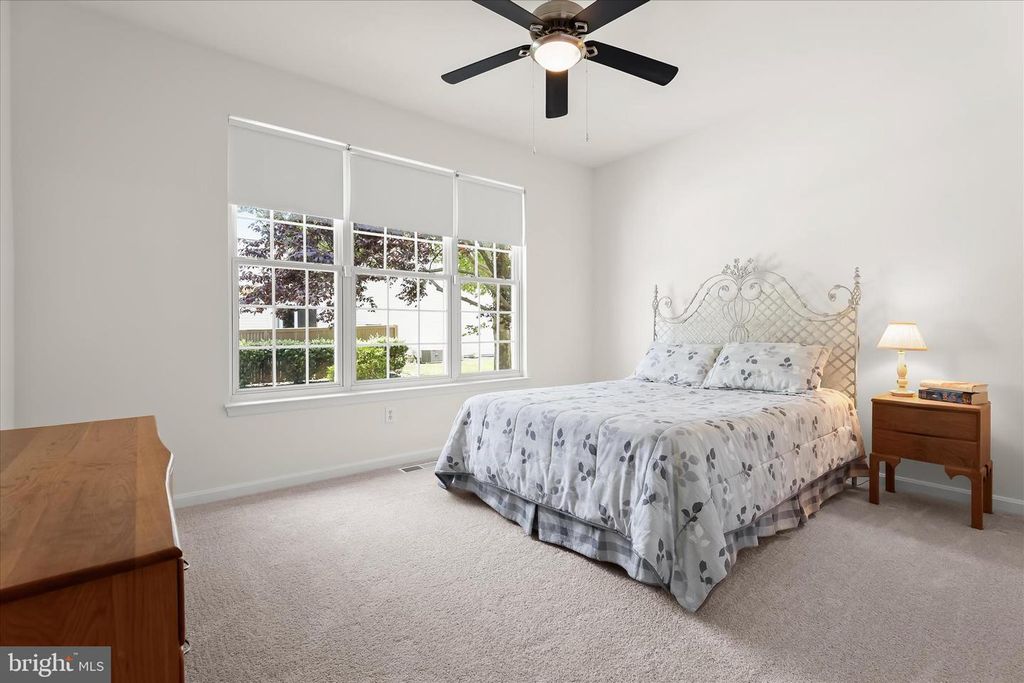 Image 36 of property listing at 320 CHALK HILL DR, Baltimore, MD 21208
