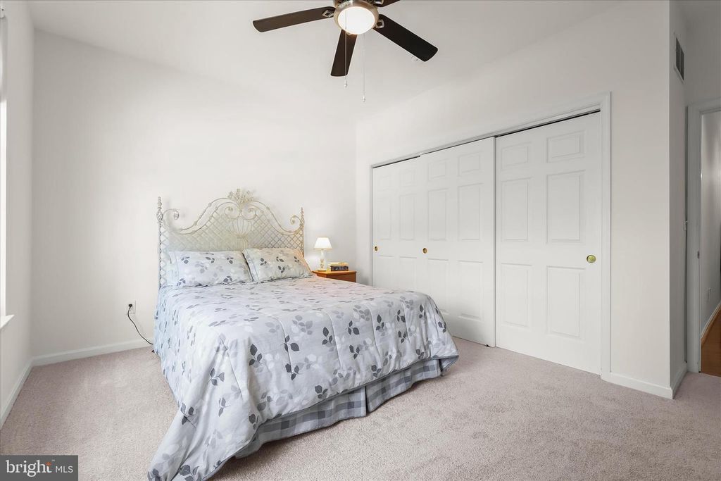 Image 37 of property listing at 320 CHALK HILL DR, Baltimore, MD 21208