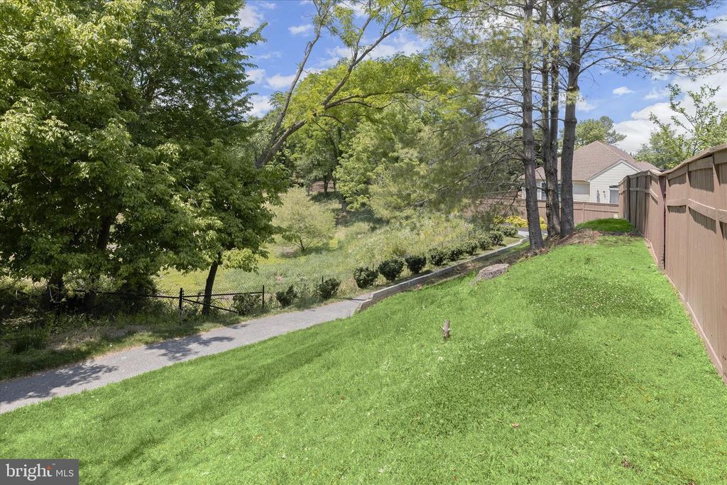 Image 53 of property listing at 320 CHALK HILL DR, Baltimore, MD 21208